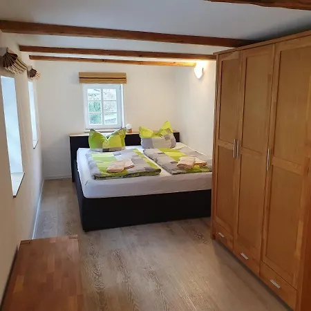 Bildhauer Thiele Ottendorf (Saxony)